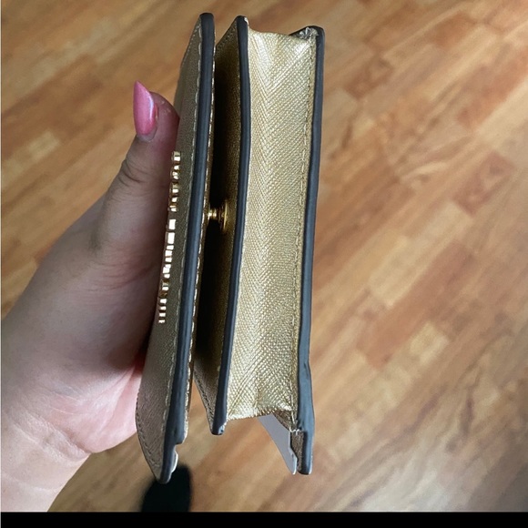 Michael Kors Metallic Gold wallet - Picture 5 of 9